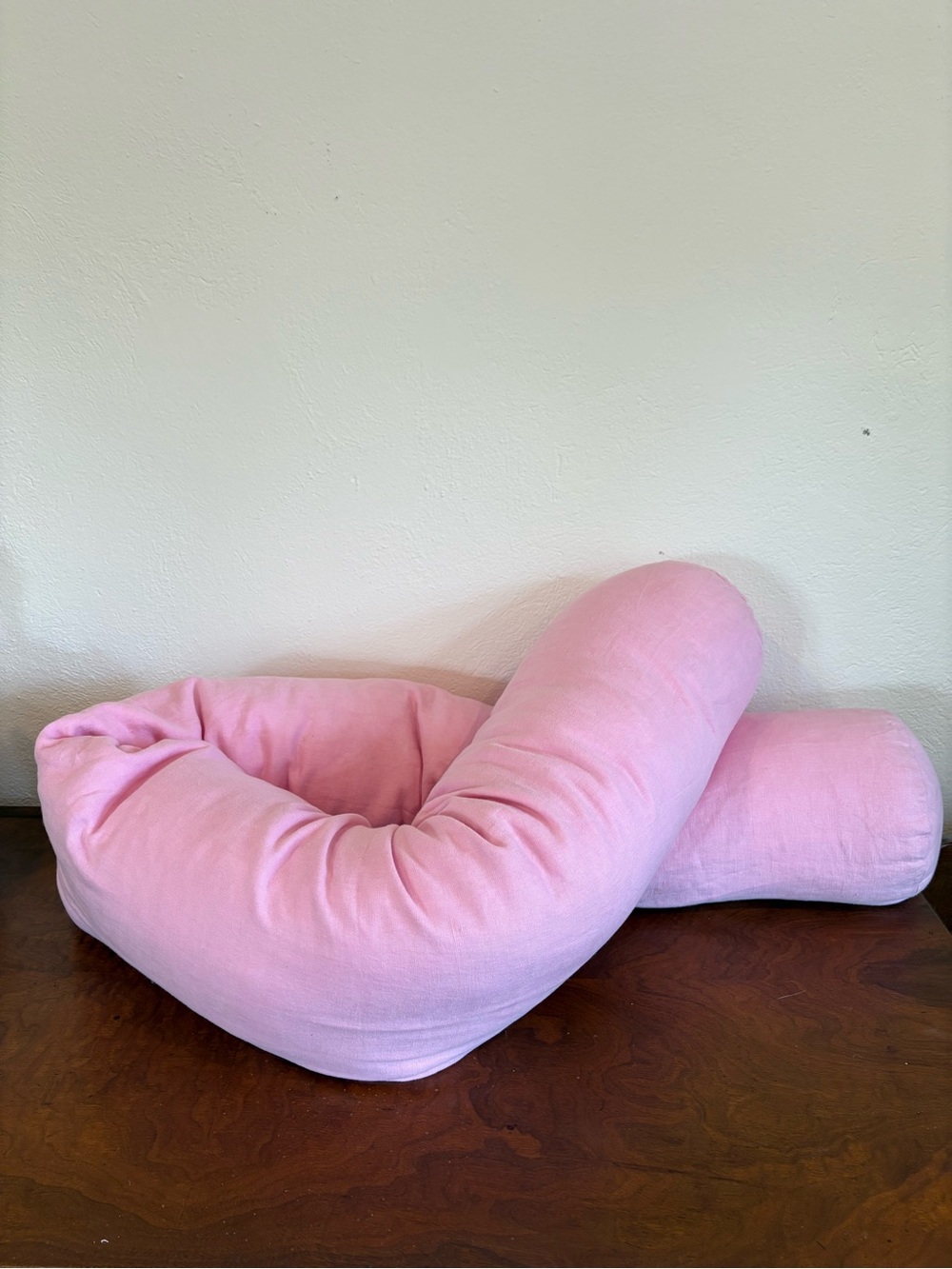 Buffy || Wiggle Pillow Cover Bubblegum Linen Pink
